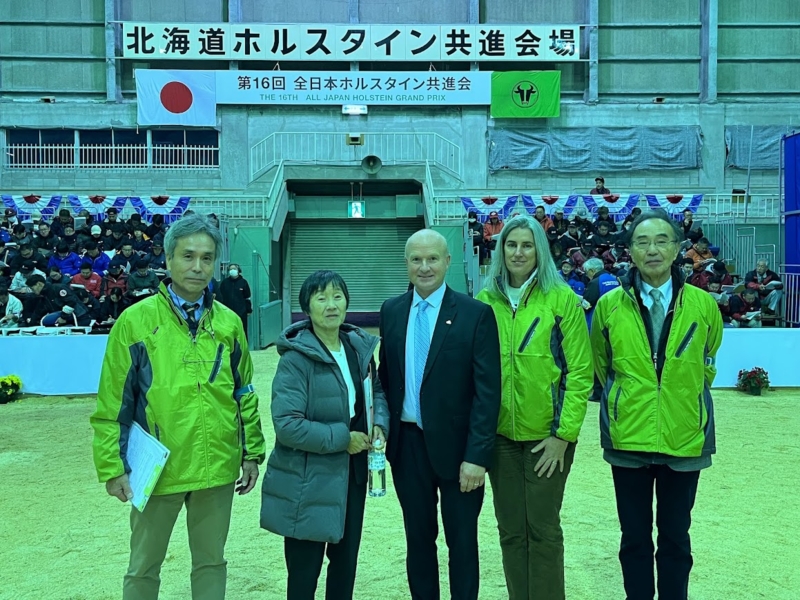 第16回全日本共進会において後継者育成プログラムを実施しました