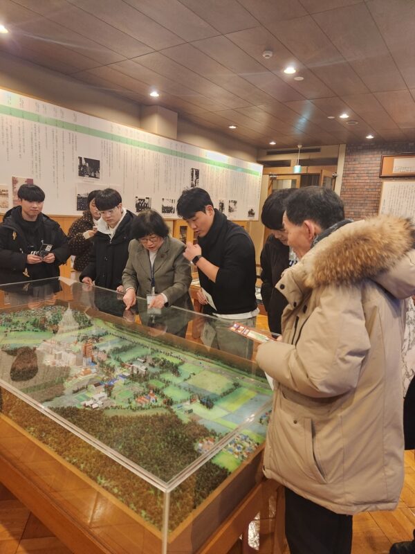 国立韓京大学の教授・学生が来学されました