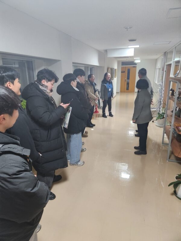 国立韓京大学の教授・学生が来学されました