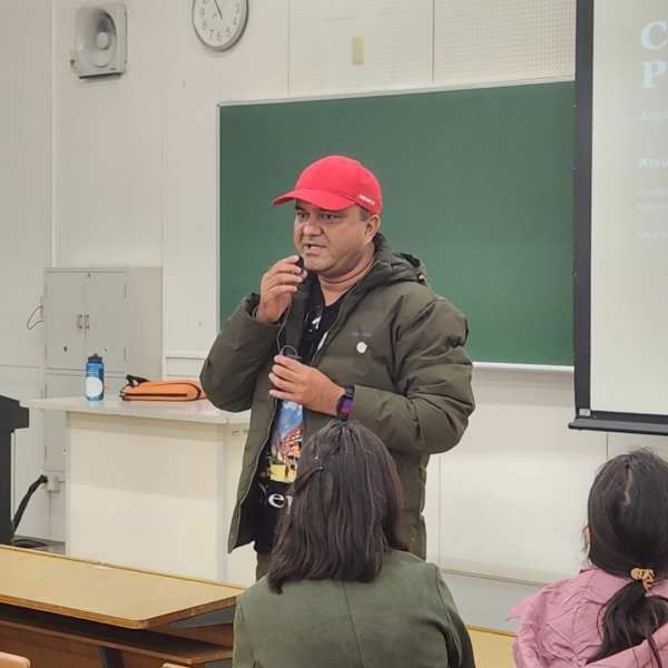 JICA研修員が学内で研修中です